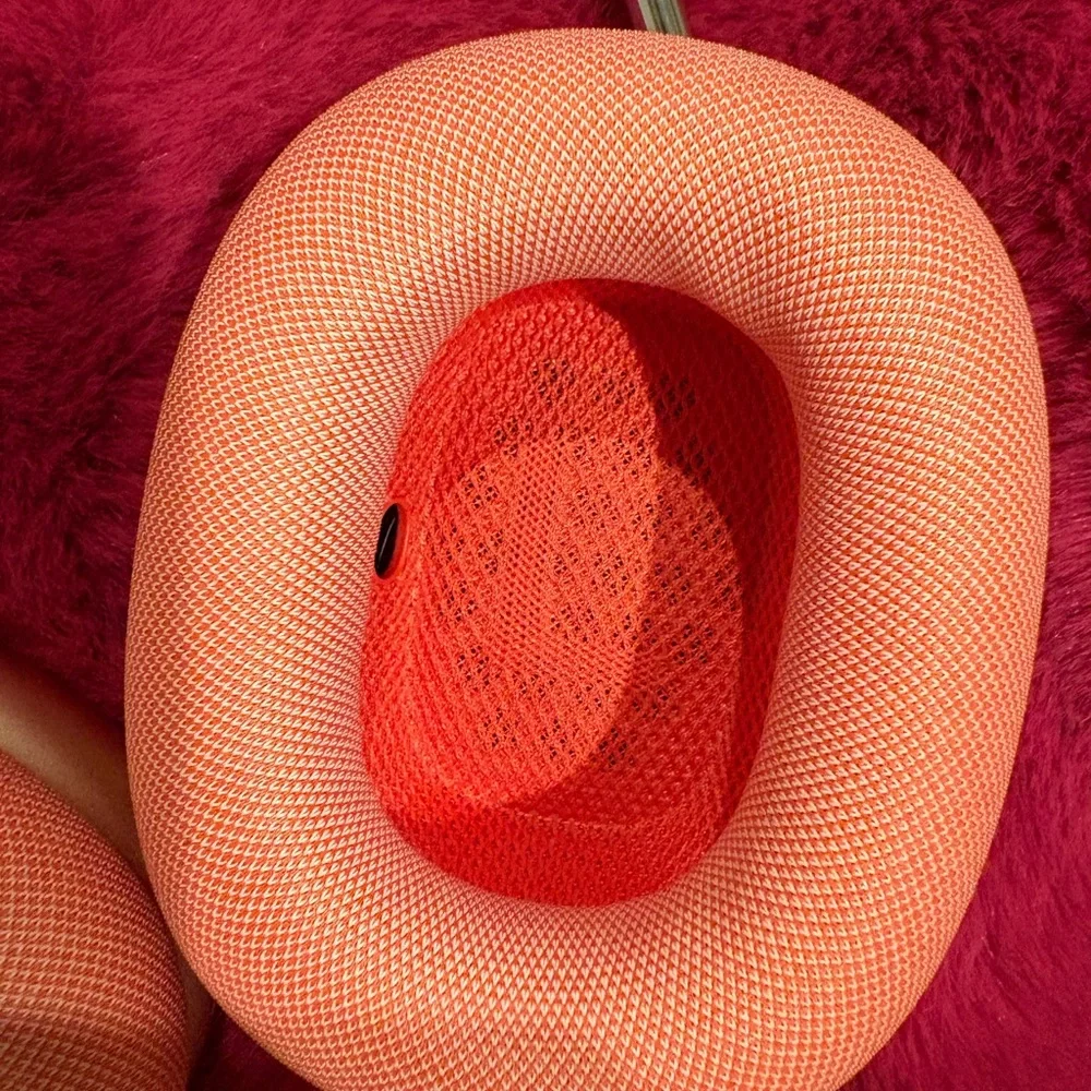 Gently used Apple AirPod Max - Lightning Connection - charger included